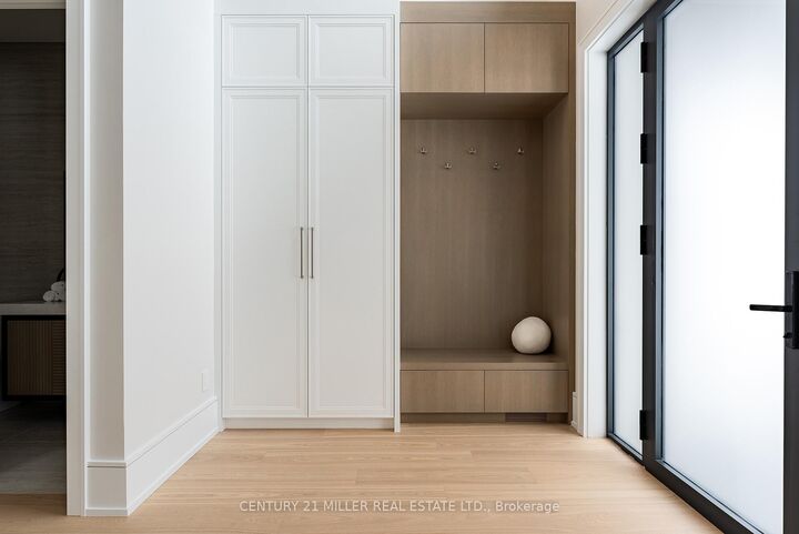 Photo de la propriété:  414 Belvenia Road  ON L7L 2G6 