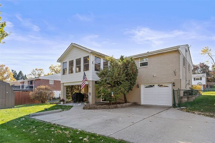 Property Photo:  801 Redstone Dr  PA 15101 