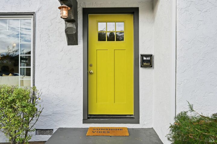 Property Photo:  507 Earle Street  CA 95404 