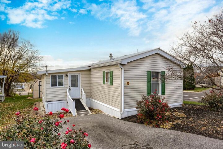 Property Photo: 42 Beechwood Drive PA 17019