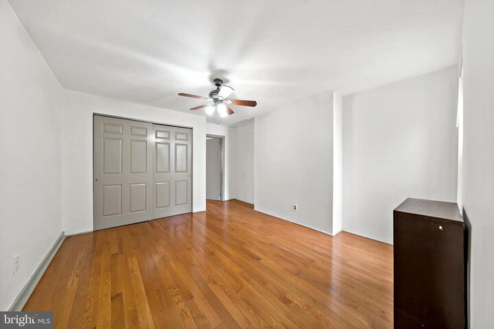 Property Photo:  625 Catharine Street 3  PA 19147 