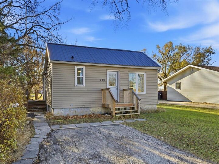 Property Photo: 246 Mulvey Street West MB R0G 1K0