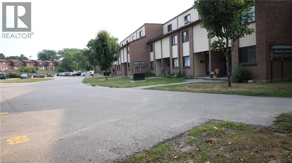 Property Photo: 1200 Courtland Avenue East 25 ON N2C 1K7