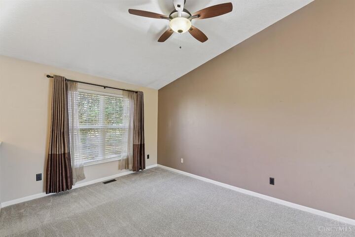 Property Photo:  1221 Nottingham Road  OH 45102 