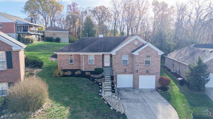 Property Photo:  2529 Proudhon Way  OH 45239 