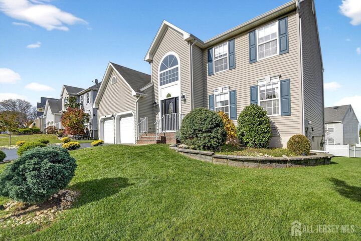 Property Photo:  33 Constitution Way 33  NJ 08882 