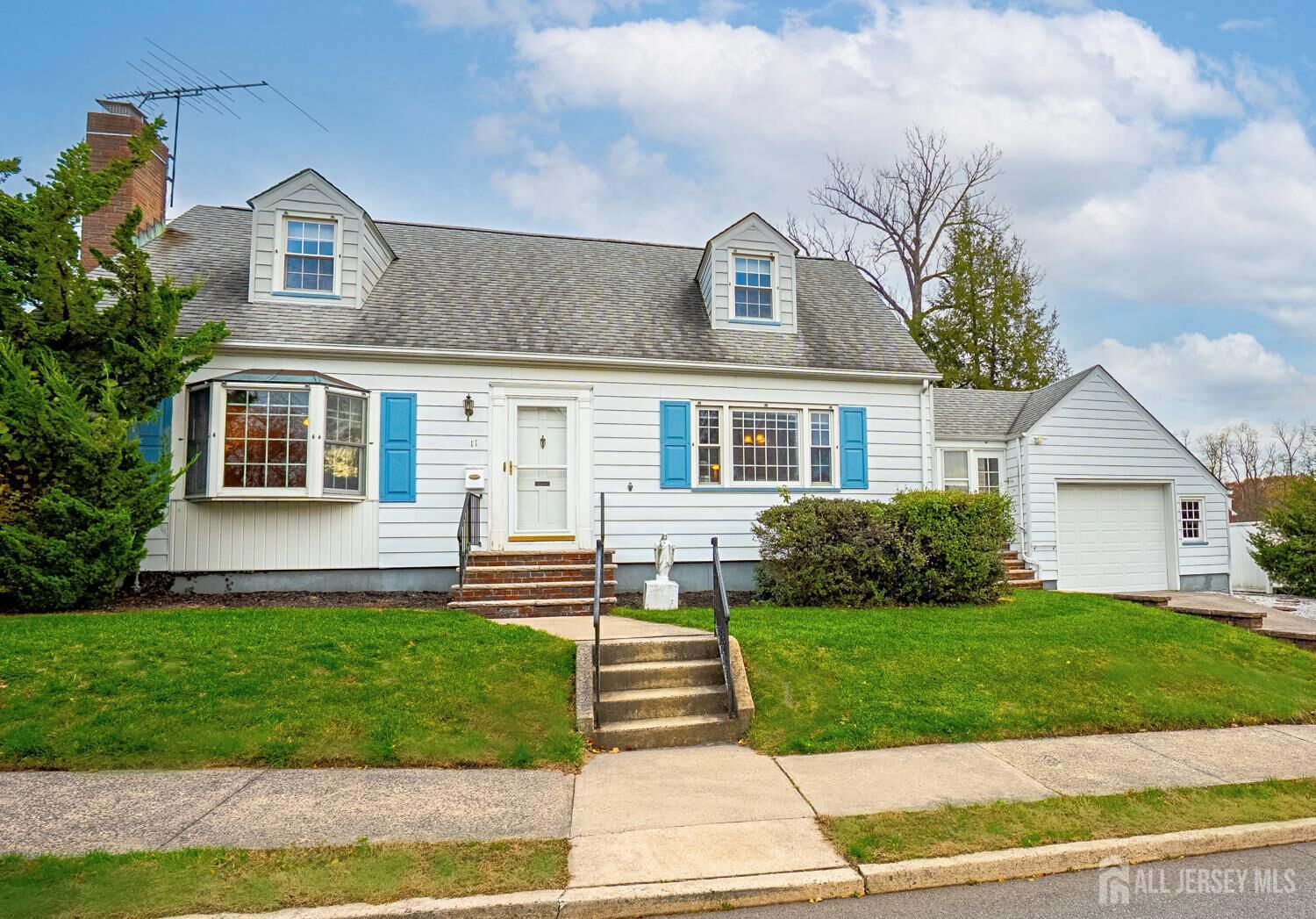 Property Photo:  11 Lincoln Place  NJ 08901 