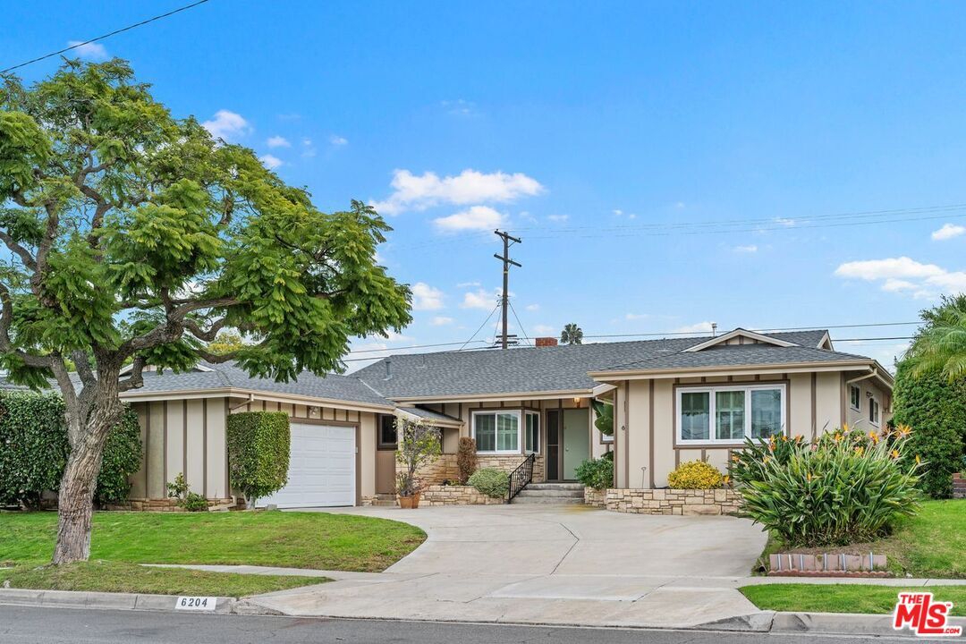 Property Photo: 6204 S Corning Ave CA 90056