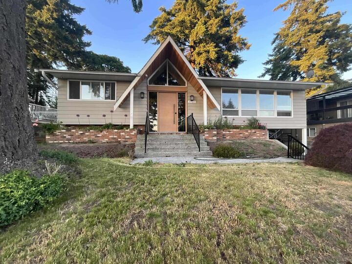 7722 Garfield Drive  Delta BC V4C 4E5 photo