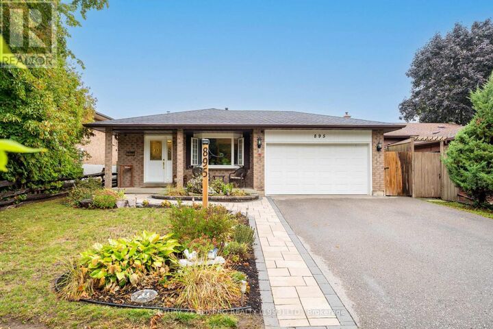 895 Exeter Street  Oshawa (Centennial) ON L1G 6R9 photo
