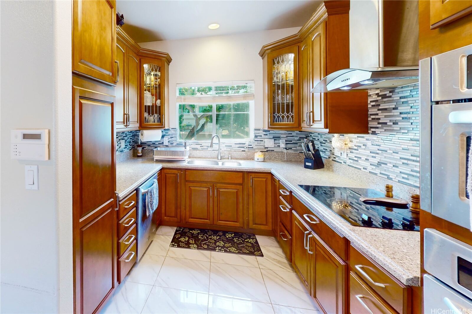 Property Photo:  91-1026 Kaimalie Street Q2  HI 96706 