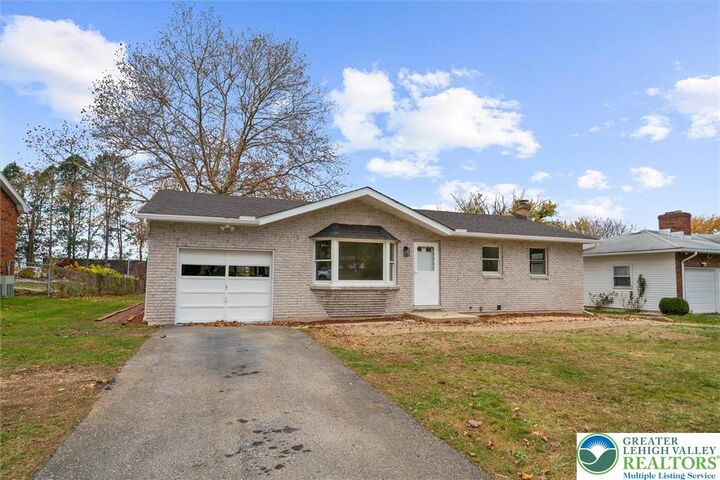 Property Photo: 635 Berger PA 18049