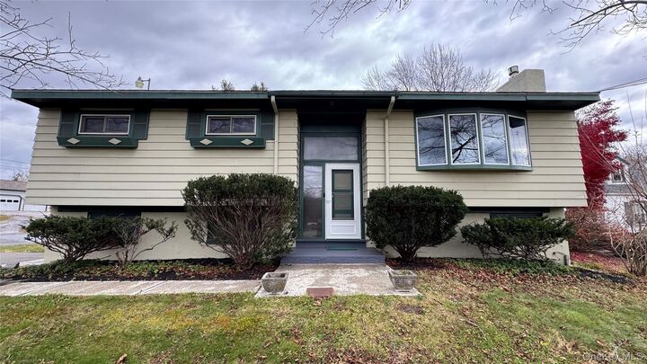 Property Photo:  107 Noxon Road  NY 12603 