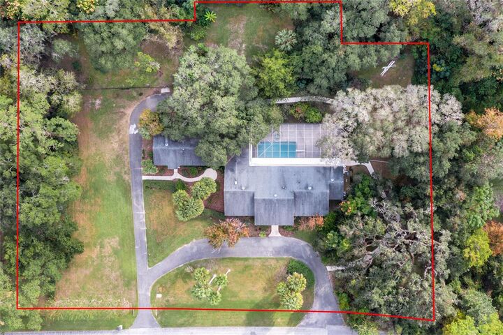 Property Photo:  7911 SW 36th Avenue  FL 32608 