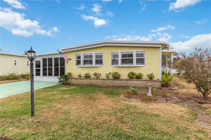 Property Photo: 5316 53 Avenue E I5 FL 34203