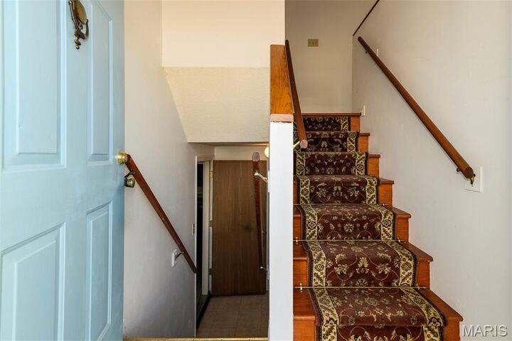 Property Photo:  2222 Parkton Way  MO 63012 