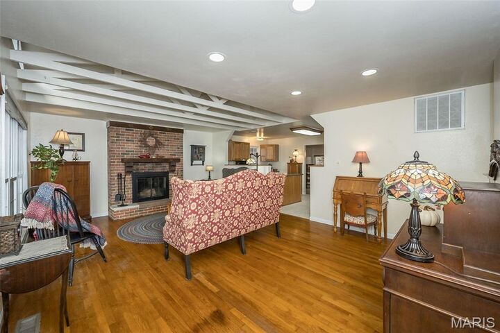 Property Photo: 880 Saint Paul Road MO 63021