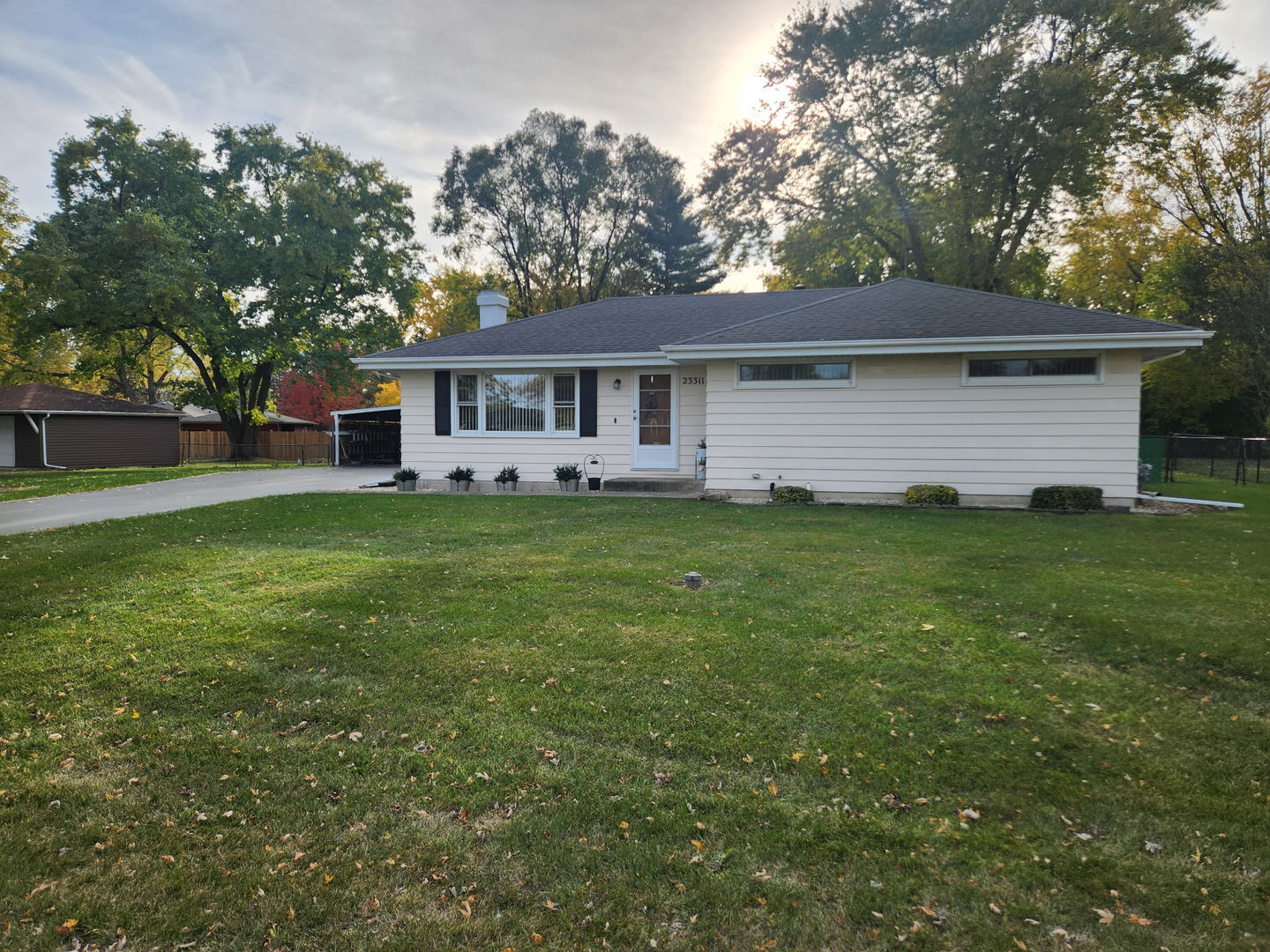Property Photo: 23311 W Peterson Drive IL 60586