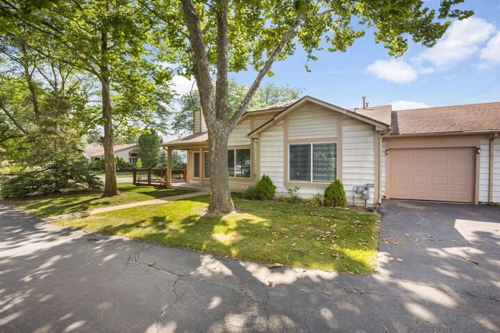 Property Photo:  1817 Appaloosa Drive  IL 60565 