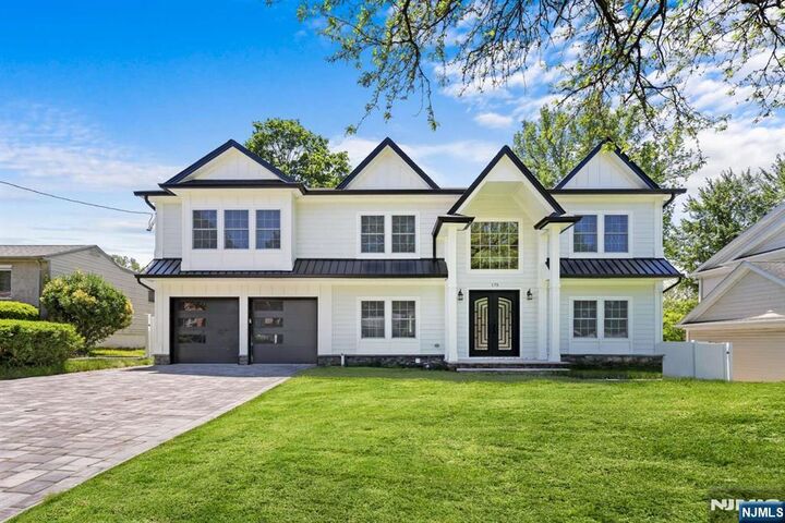 81 Eastbrook Drive  River Edge NJ 07661 photo