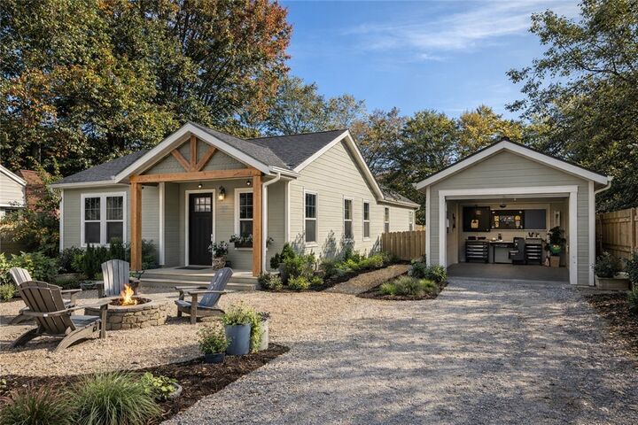 Property Photo: 720 Church Avenue AR 72701