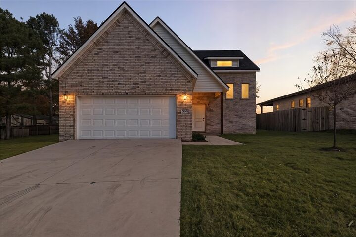 Property Photo: 936 S Liberty Drive AR 72701