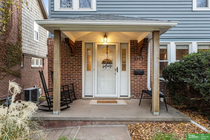 Property Photo:  4405 Woolworth Avenue  NE 68105 