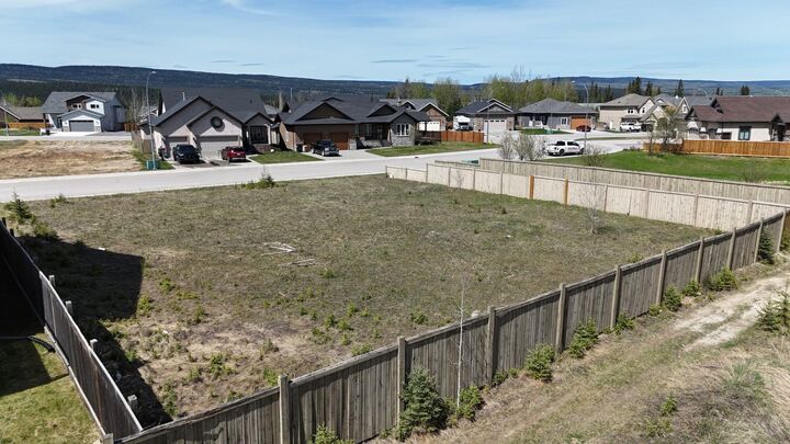 208 Trestle Place — photo 1