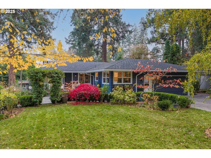 675 10th St  Lake Oswego OR 97034 photo