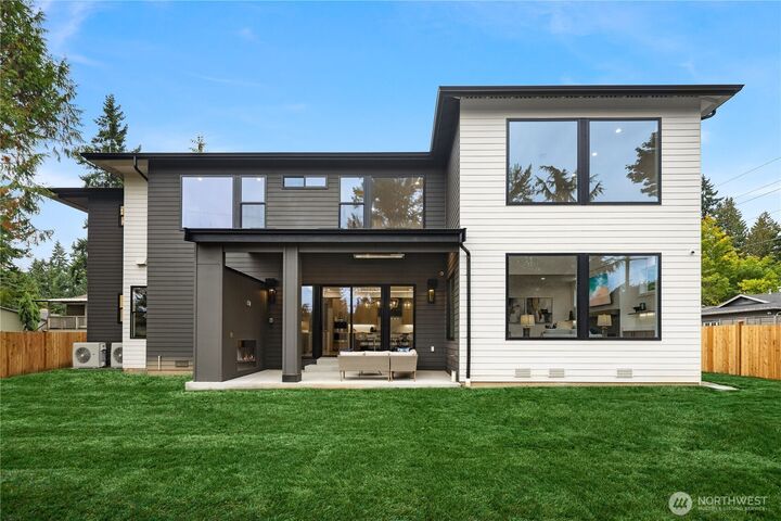 Property Photo: 13698 NE 83rd Street WA 98052