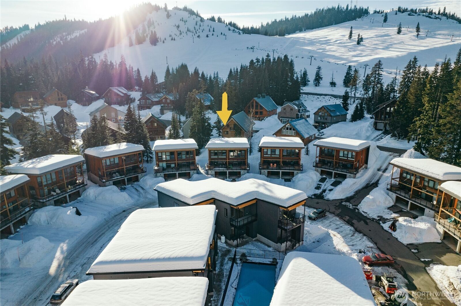 Property Photo:  200  Pass Life Way 1  WA 98068 