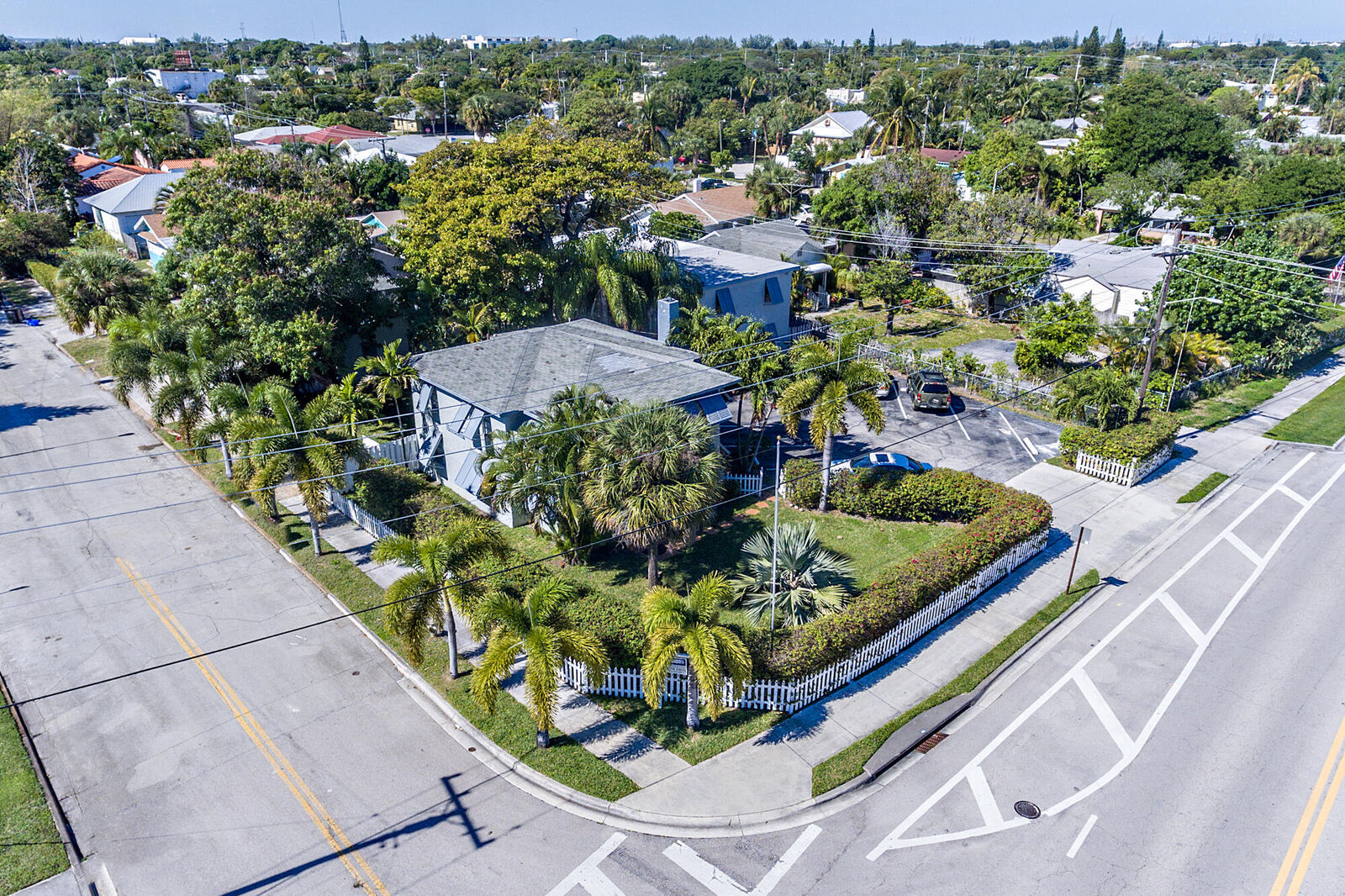 Property Photo:  4205 N Flagler Drive 8  FL 33407 