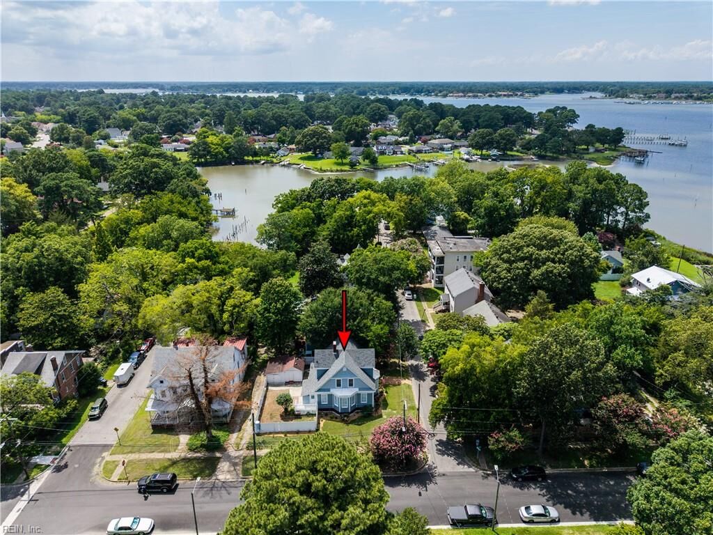 Property Photo: 102 Bruce Pl VA 23707