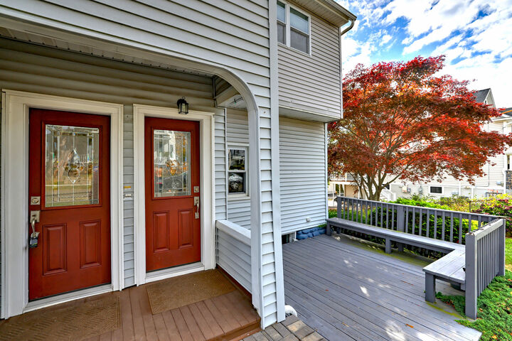 Property Photo:  83 Hawley Avenue 2  CT 06460 