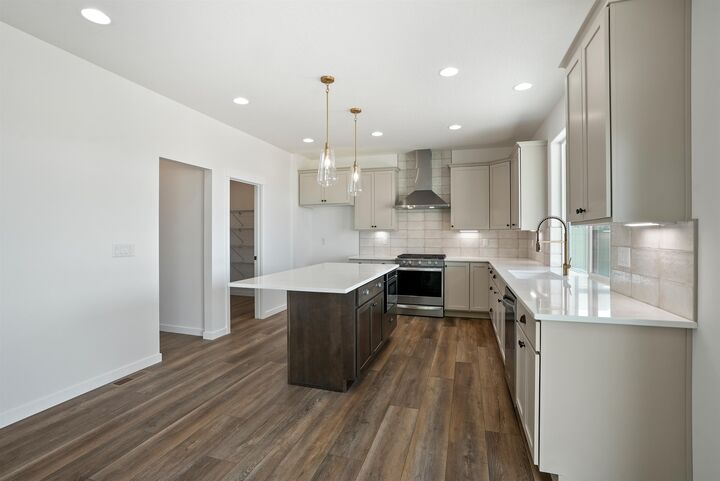 Property Photo:  12249 N Valencia Ave  WA 99208 