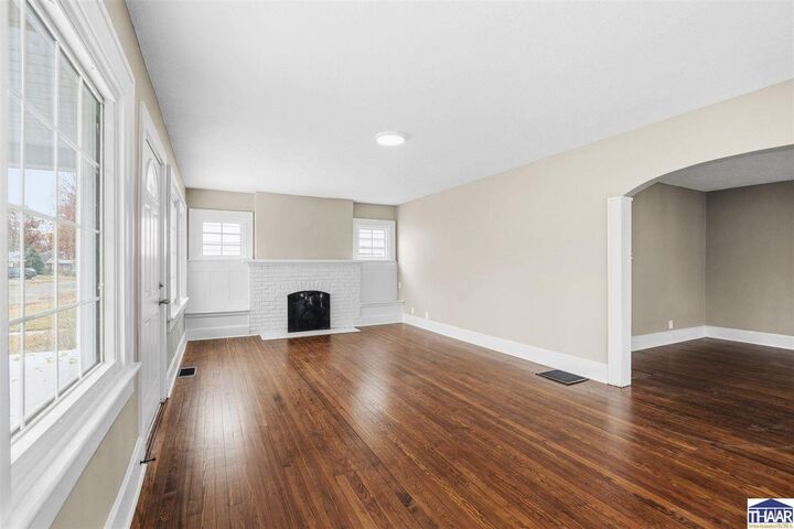 Property Photo: 552 Monterey Avenue IN 47803