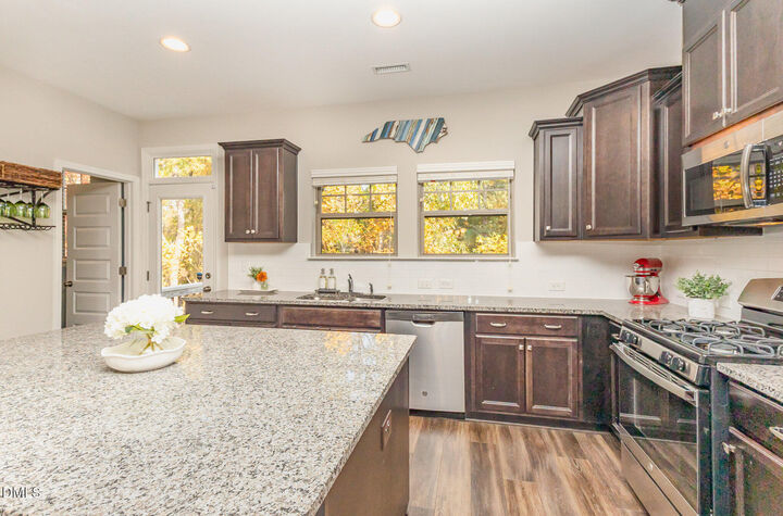 Property Photo:  823 Richmont Grove Lane  NC 27523 