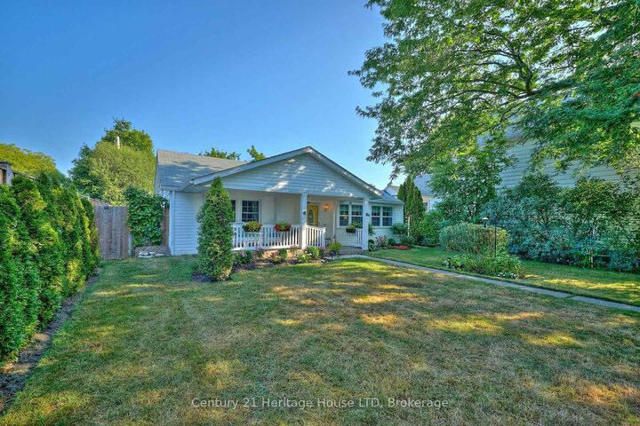 Property Photo: 662 Lakeshore Road ON L2A 1B9