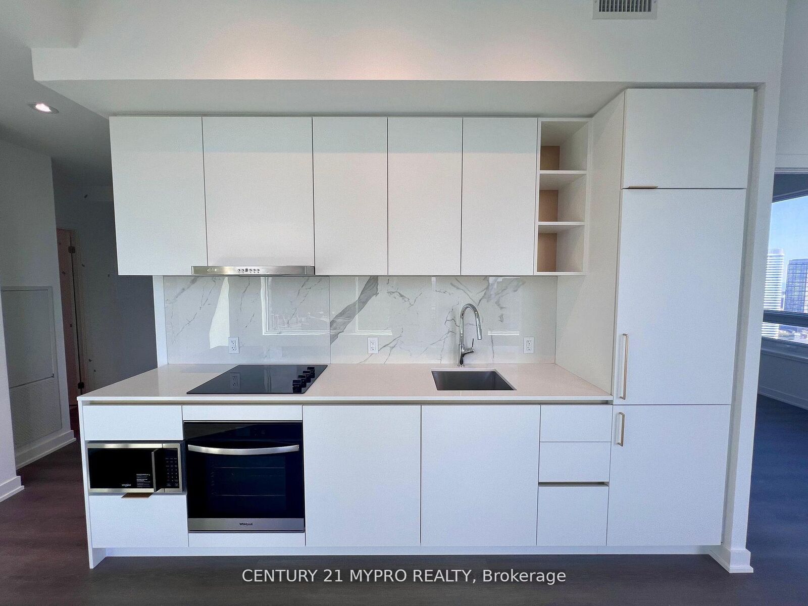 Property Photo:  8 Wellesley Street W 3616  ON M4Y 0J5 