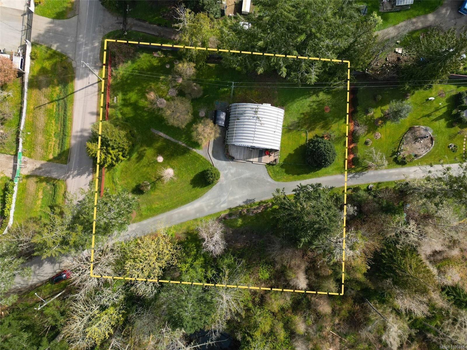 Property Photo:  5523 Croydon Pl  BC V9Z 0C7 