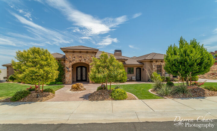 Property Photo: 328 N Westgate Hills Dr UT 84780