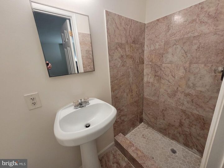 Property Photo: 8636 Sanderling Drive VA 20110