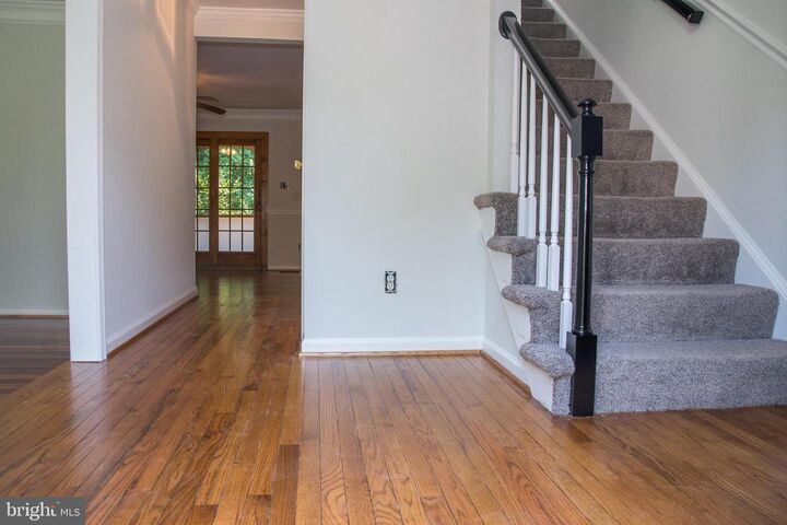 Property Photo: 6015 Burnside Landing Drive VA 22015