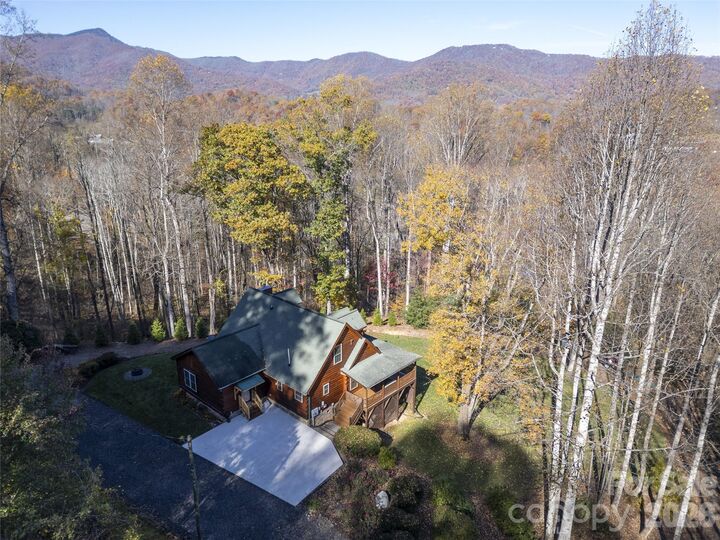 Property Photo:  17 Aaron Way  NC 28786 