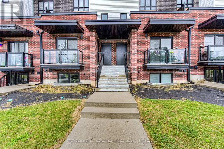 Property Photo: 253 Chapel Hill Drive ON N2R 0S4