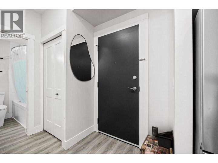 Property Photo:  191 Hollywood Road 403  BC V1X 0B5 