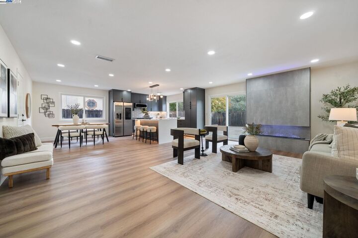 Property Photo: 31314 San Andreas Dr CA 94587