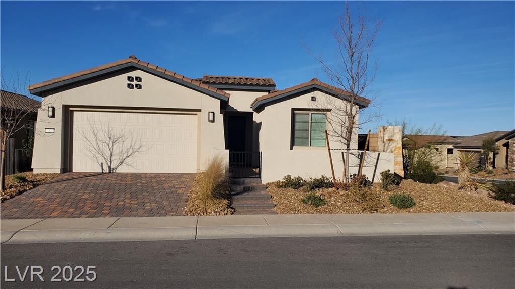 Property Photo:  6 Sun Mirage Avenue  NV 89011 