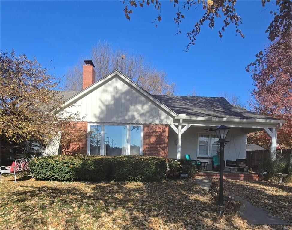 Property Photo: 2725 Edmond Street MO 64501