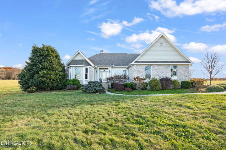 Property Photo: 135 Austin Lane TN 37726